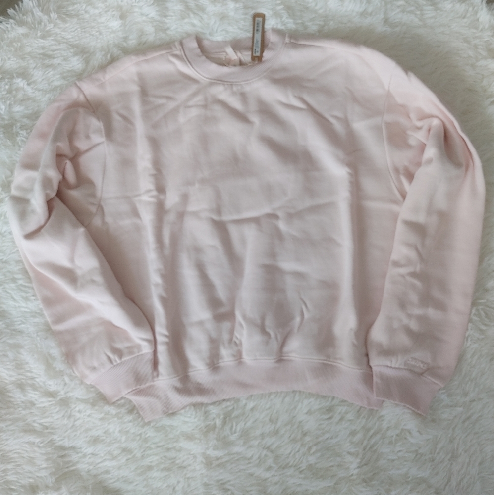 SKIMS Cotton Fleece Crew Neck Sweatshirt - Picture 11 of 15